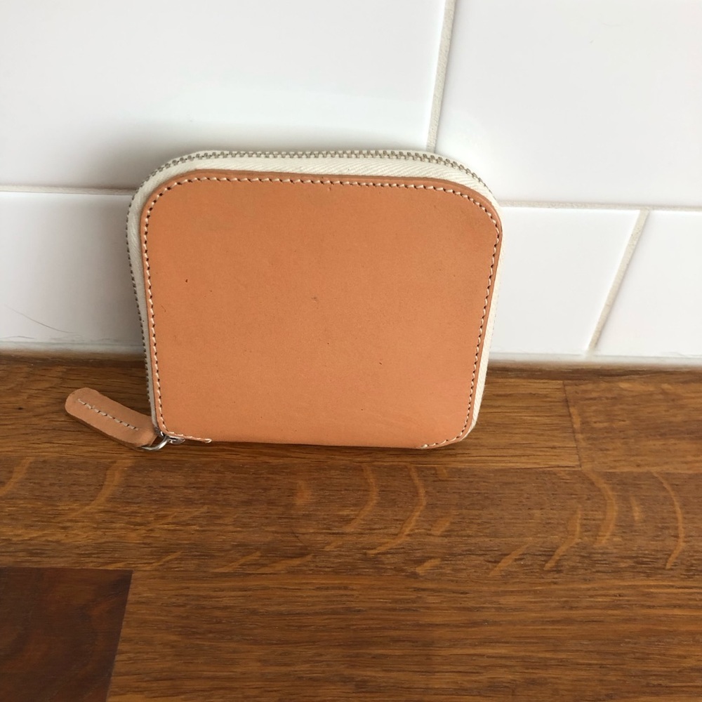 Le Bas veg tan leather small zip wallet